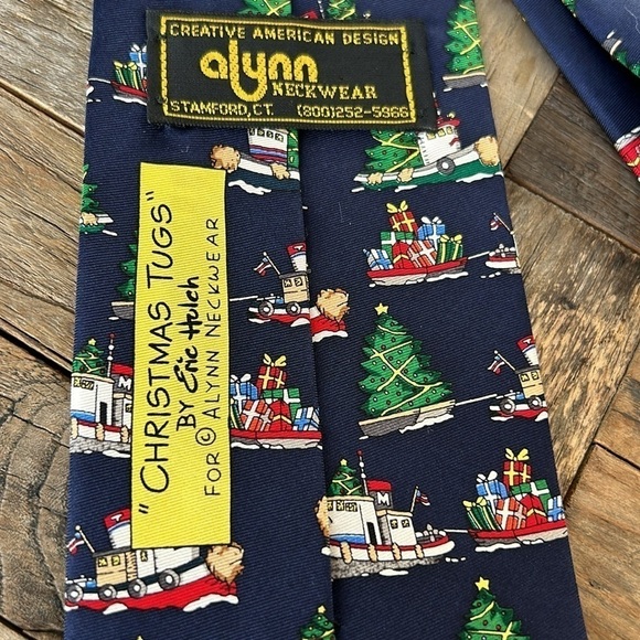 Christmas Tugs Silk Tie by Eric Hulch for Alynn - Picture 5 of 5